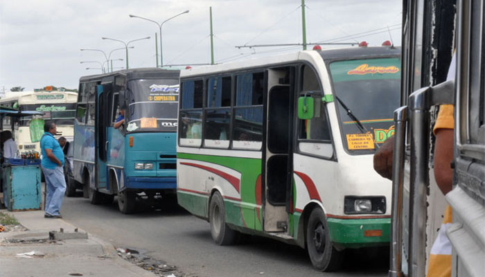 Transportistas llevan a cabo jornada de protesta general este lunes | Foto: El Impulso