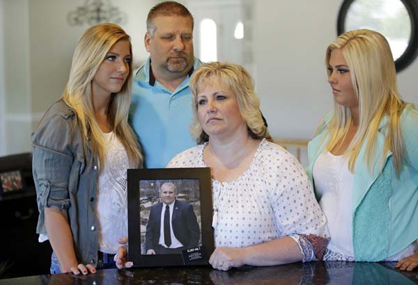 Familia de Joshua Holt | Foto: AP