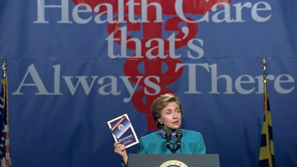 En 1993, Hillary Clinton encabezó un fallido intento de reforma sanitaria | Foto: AP
