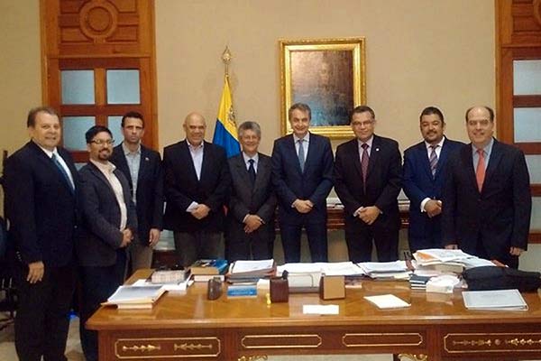 Reunión de Torrijos y Rodríguez Zapatero el pasado 22 de mayo con dirigentes de la MUD