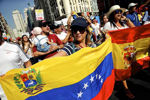 Venezolanos en Madrid en marcha contra Maduro 04/09/16 | Foto: CLAUDIO ALVAREZ