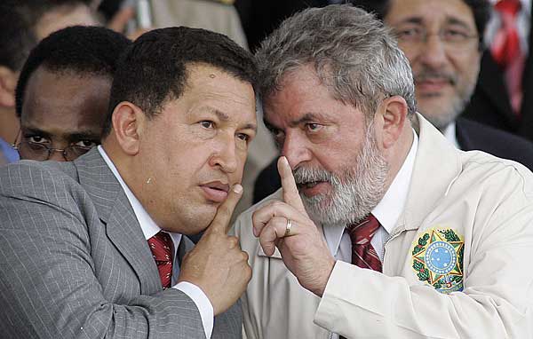 Luiz Inácio Lula da Silva y Hugo Chávez | Foto: AP