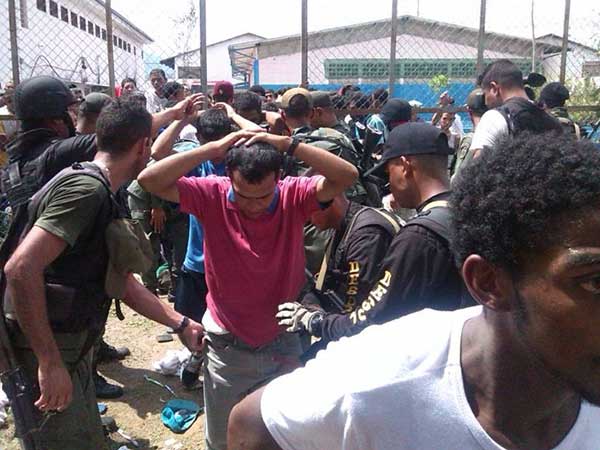 Reos de la PGV durante el desalojo del penal | Foto: @francox44 