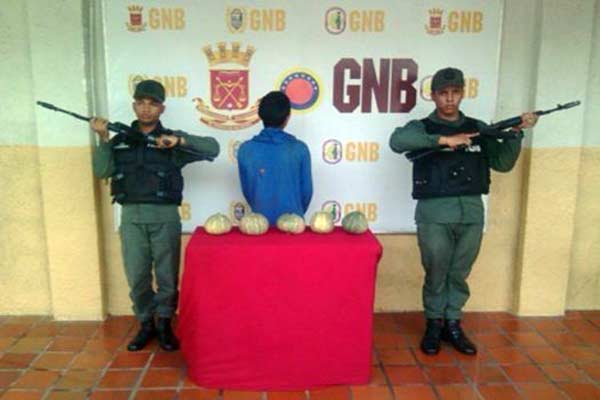 GNB detuvo a joven por "robar" auyamas |Foto: Daniel Marchán