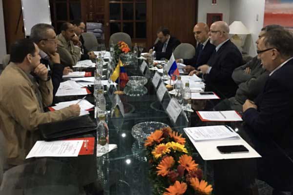 Directivas de Pdvsa y Rosneft sostuvieron reunión en Caracas | Foto: @delpinoeulogio