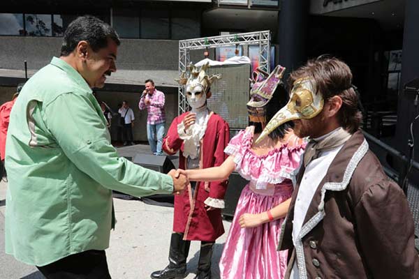 Nicolás Maduro anuncia inversión para la Casa del Artista |Foto: Prensa Presidencial