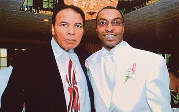 Muhammad Ali y su hijo | Foto: 365 News