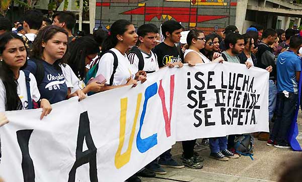 Estudiantes de la UCV se declaran en descato | Foto: Twitter