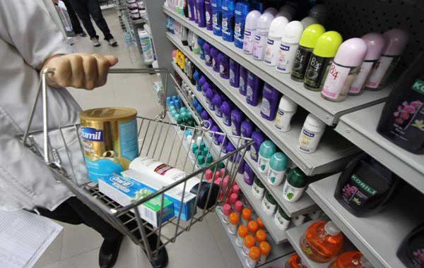Un desodorante en barra marca Dove cuesta al menos 1.2 salarios mínimos | Foto: Archivo
