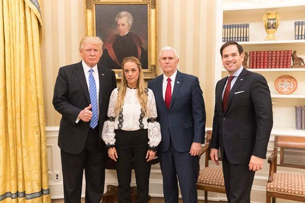 Lilian Tintori con Donald Trump, Mike Pence y Marco Rubio | Foto: @realDonaldTrump