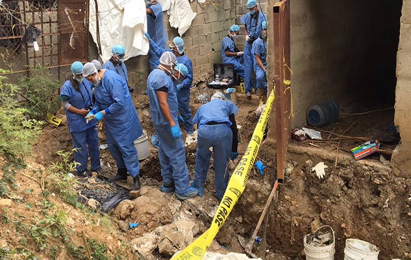 En zona de la caballeriza de la PGV, expertos hallaron restos humanos |Foto: Madelein Garcia