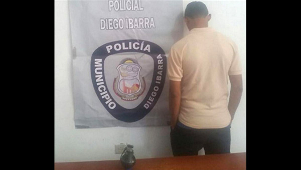 Liceísta detenido por portar una granada en su morral | Foto: Notitarde