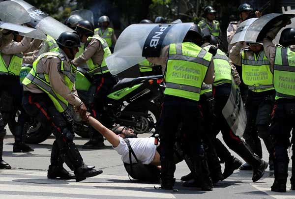 ONG registra 538 arrestos durante protestas opositoras | Foto: Reuters
