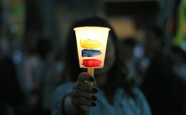 Vigilia por los caídos en Chacao | Foto: La Patilla