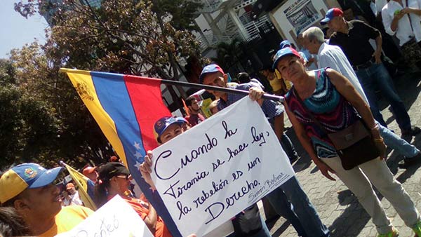 Manifestantes en Chacaíto | Foto: Twitter