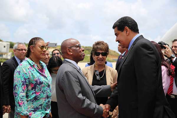 Maduro llegó a San Vicente y Las Granadinas | Foto: @PresidencialVen