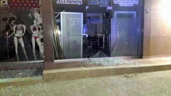 Dos locales afectados por artefacto explosivo en Táchira | Foto vía Twitter
