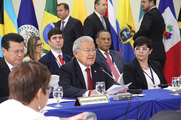 El presidente del Salvador, Salvador Sánchez Cerén | Foto: @sanchezceren