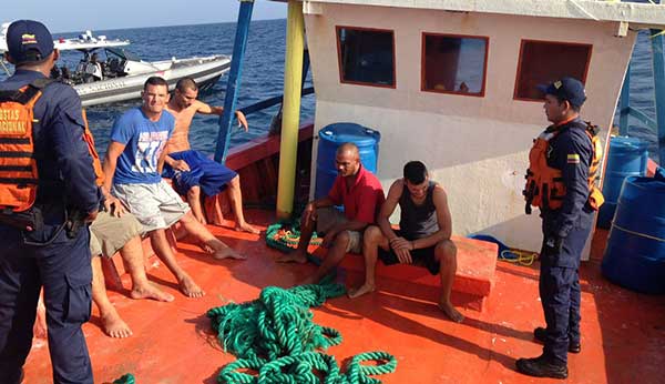 Pescadores venezolanos quedaron a la deriva | Foto: @armadacolombia