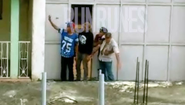 Delincuentes se entragan a las autoridades | Foto: Captura de video