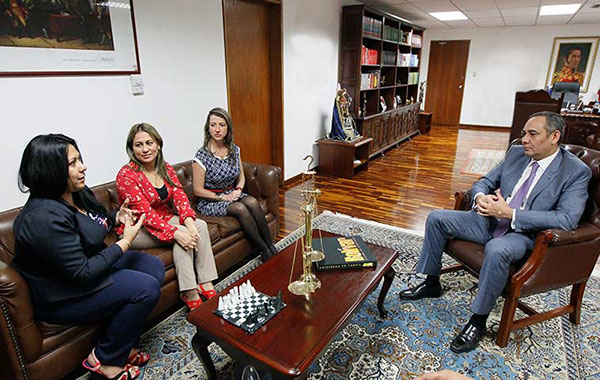 Maikel Moreno se reunió con Katherine Haringhton y Susana Barreiros | Foto: @MaikelMorenoTSJ 