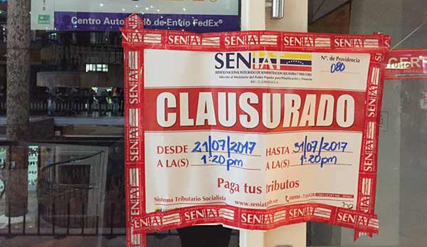 Seniat cierra comercios en Los Teques | Foto: Twitter