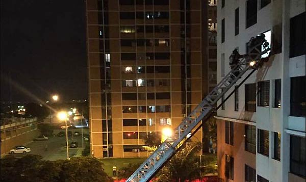 Se incendia apartamento en llamas por lacrimógena | Foto: Twitter