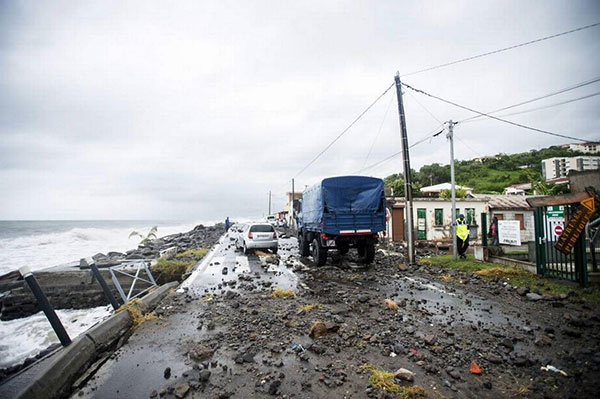 Le Carbet, en la isla caribeña francesa de Martinica, después de ser golpeada por el huracán María | Foto: LIONEL CHAMOISEAU AFP/Getty Images 