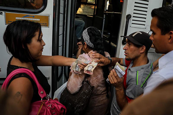 Crisis de Venezuela tiene al borde del colapso el sistema de transporte | Foto: EFE
