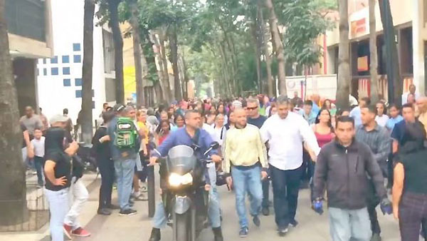 Nacho recorre Caracas | Foto:  captura de video