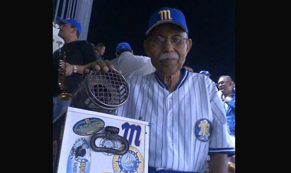 Pedro Lugo por más de 40 años fue el hombre de la sirena magallanera en el estadio "José Bernardo Pérez"| Foto Twitter