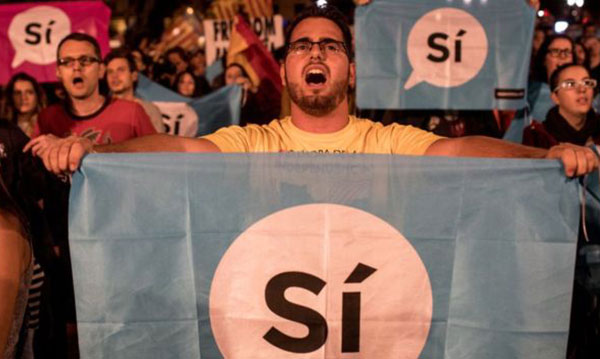 Las autoridades catalanas aseguraron que con la victoria del "Sí" se declarará la independencia de forma unilateral en los días venideros | Foto: Getty Images