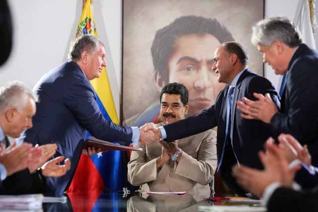 Nicolás Maduro aprobó el traspaso a Rosneft |Foto: Prensa Presidencial