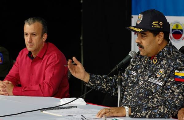 Maduro anunció Bono Navideño para oficiales activos de la PNB | Foto: @PresidencialVen